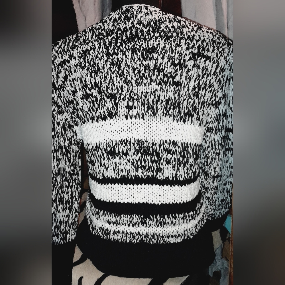Skovhuus Sweater, Blk/WHT, Med. - Picture 2 of 3